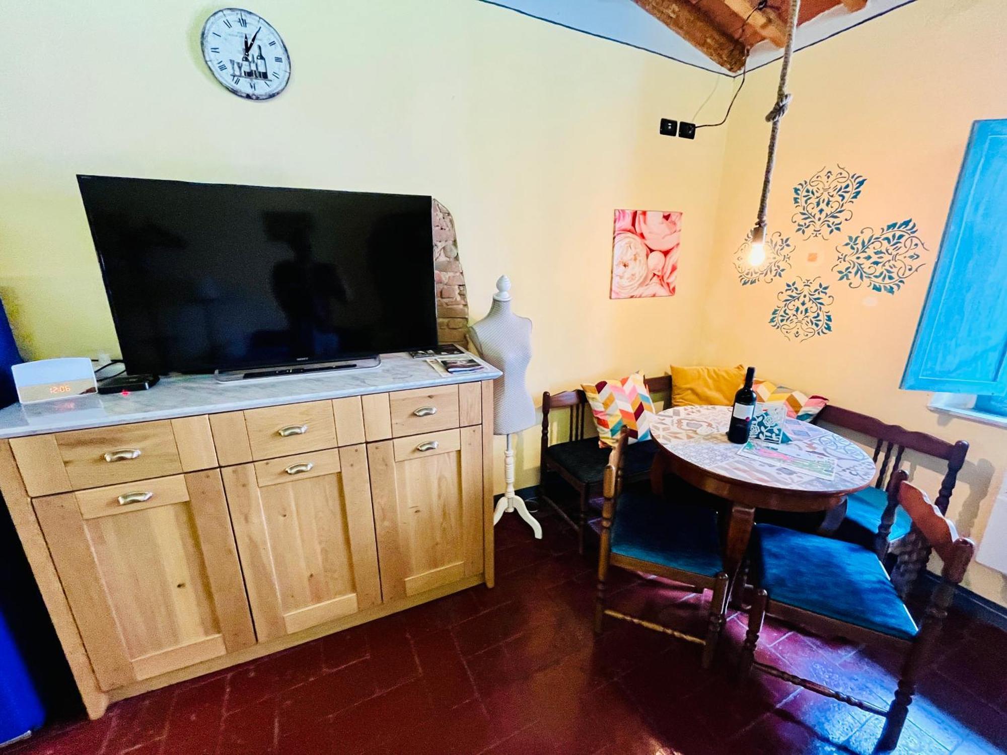 Turquoise Rose Apartment Peccioli Екстериор снимка